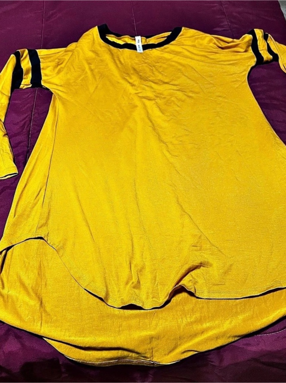 Emerald Yellow Long Sleeve Top